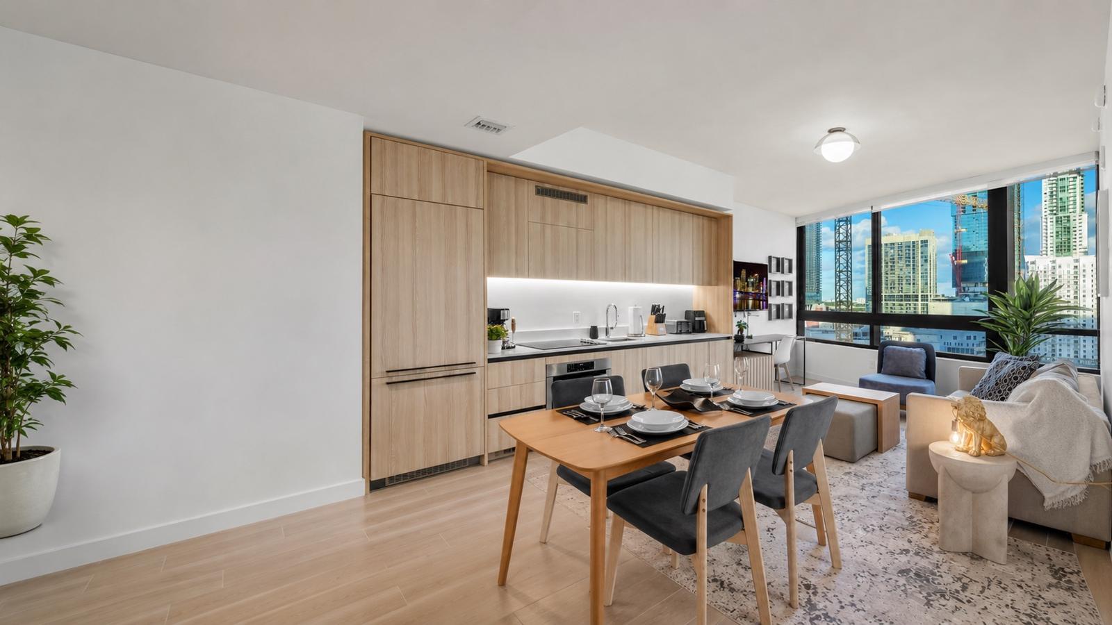 Modern Miami kitchen and dining with city views